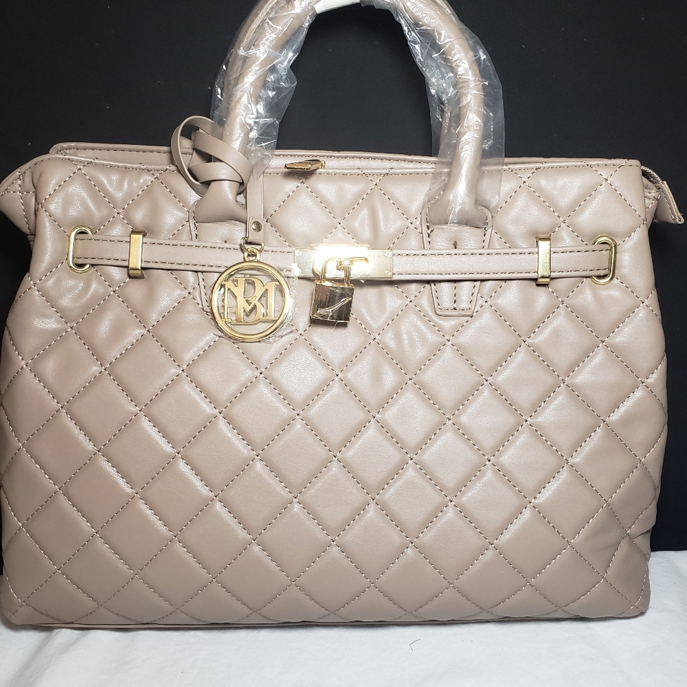 Badgley Mischka Big Diamond Quilted Tote NWT Taupe in color